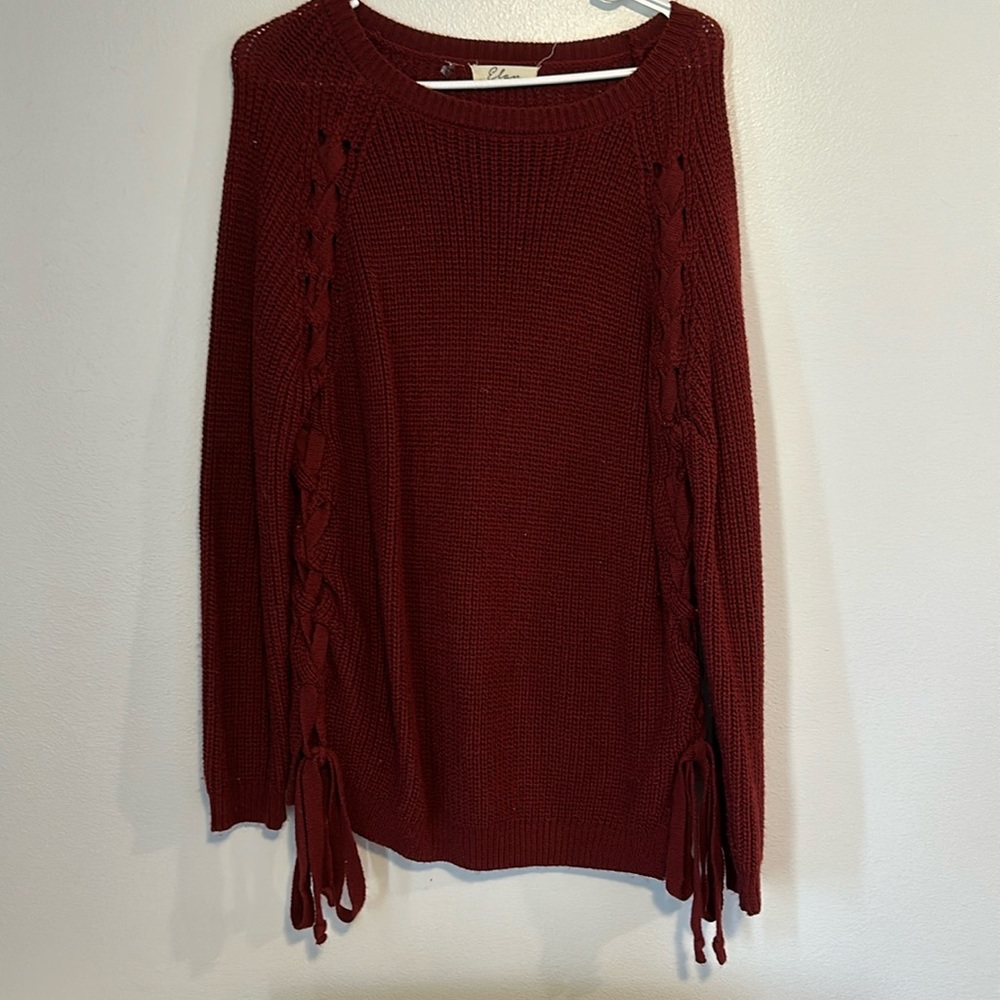EUC sweater Elan